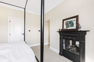 Photo 25- click for photo gallery